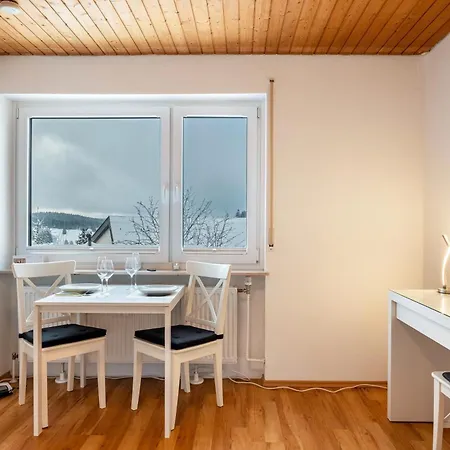 Schwarzwaldblick Haus F Mit Pool Daire *